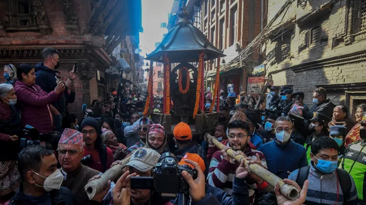 Stolen Nepali Statue Returns To Its Temple