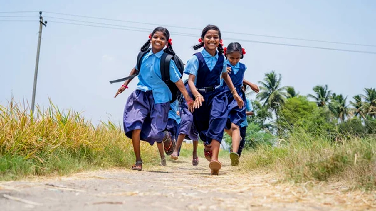 কোথায় যাচ্ছে এরা