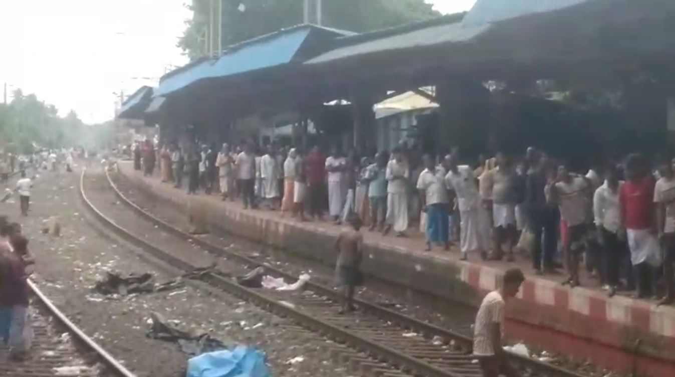 সন্তোষপুর স্টেশনে অগ্নিকাণ্ড