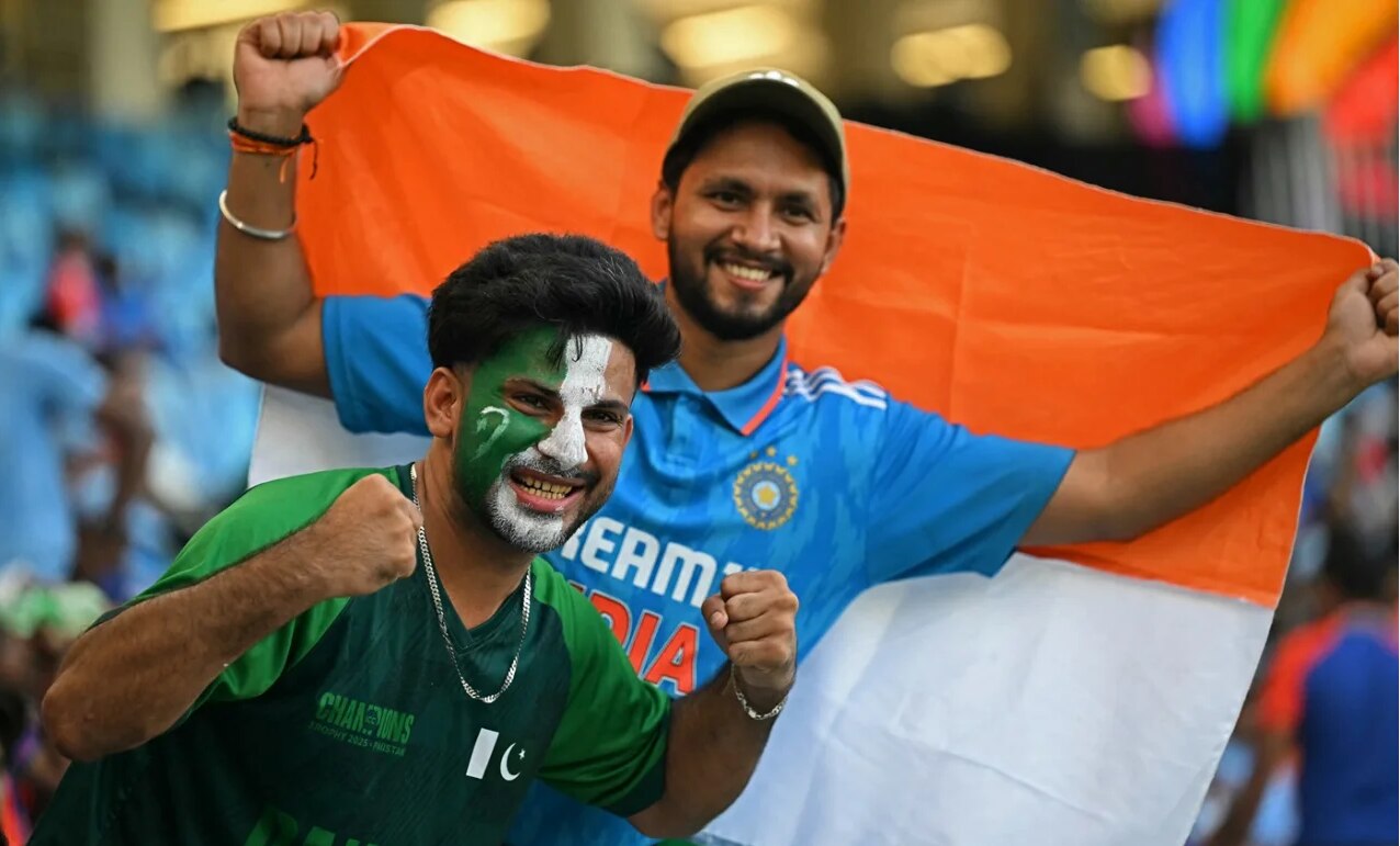India-Pakistan Handshake Row