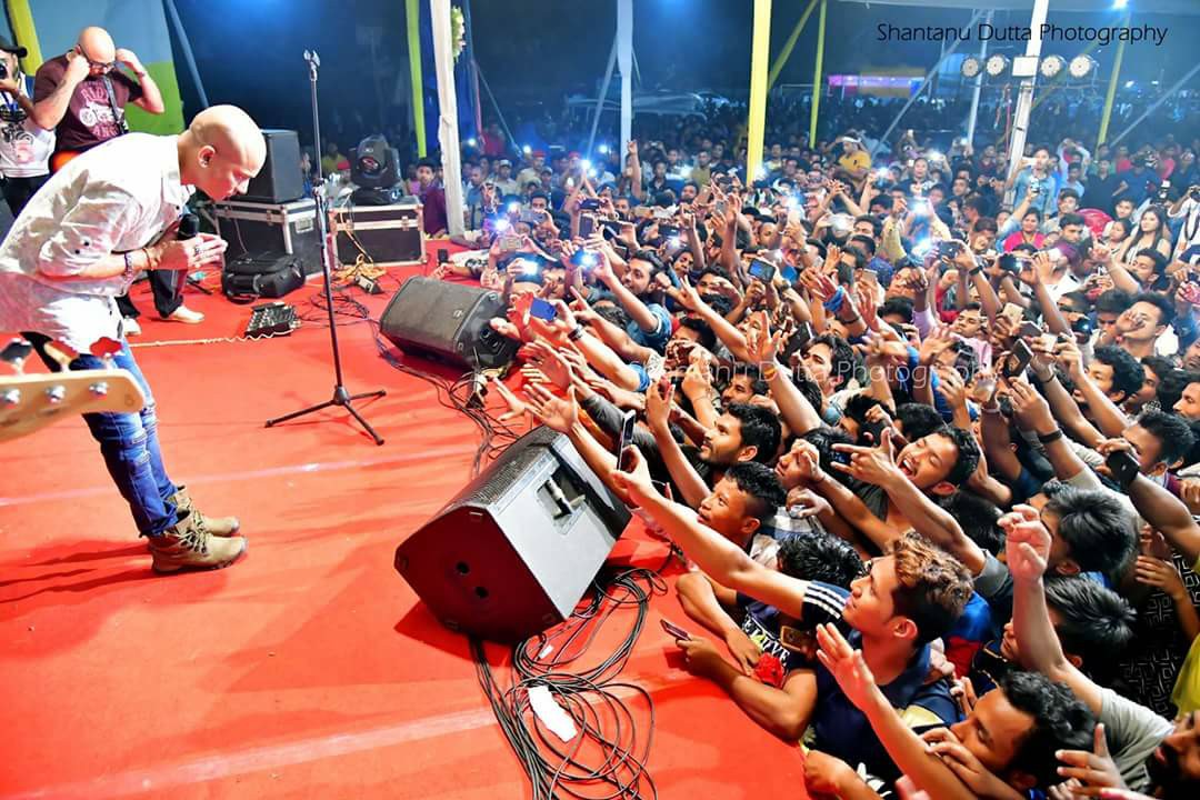 জু়বিনের শেষযাত্রা