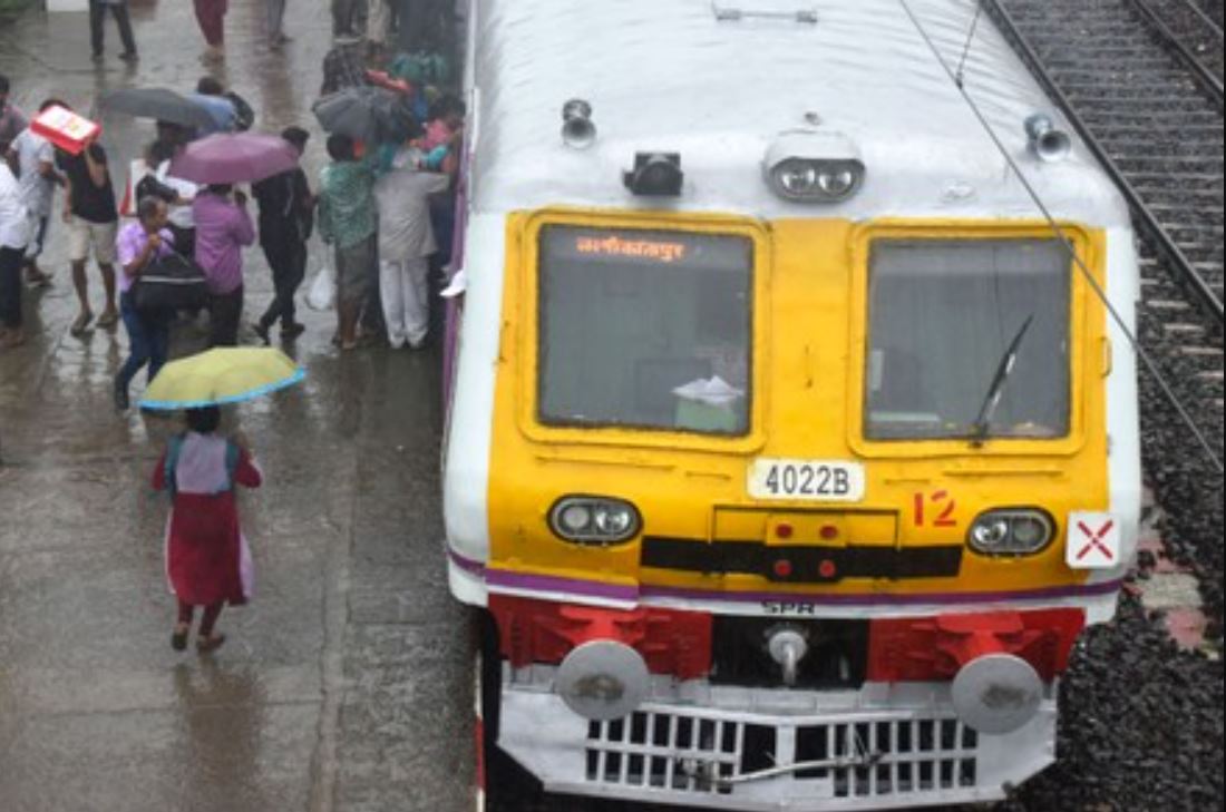 ব্যাহত ট্রেন পরিষেবা