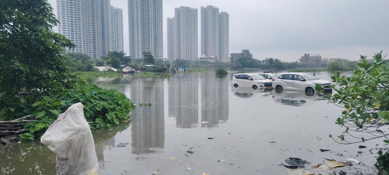 Kolkata hit by cloudburst