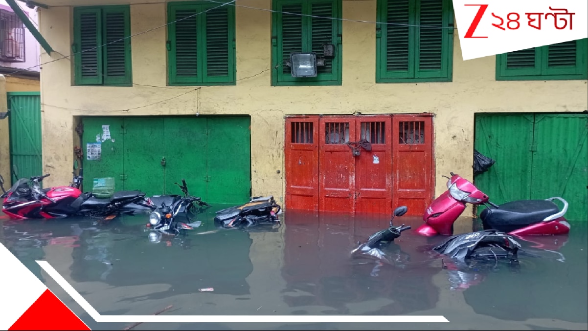 মধ্যরাতের অন্ধকারে কলকাতার মাথায় ভাঙল বজ্রবৃষ্টি ভর্তি মেঘ? ভয়াল বৃষ্টিরহস্য ভেদ করল আবহাওয়া দফতর…। Kolkata Rain from Cumulonimbus clouds no Cloudburst record breaking torrential rain hits Kolkata puja will be spoiled