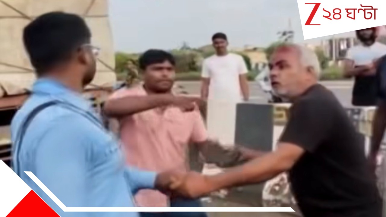 Civic Volunteer Viral Video: গজব বেইজ্জতি! সিভিকের মারের পালটা, বেদম জুতোপেটা লরি চালকের…