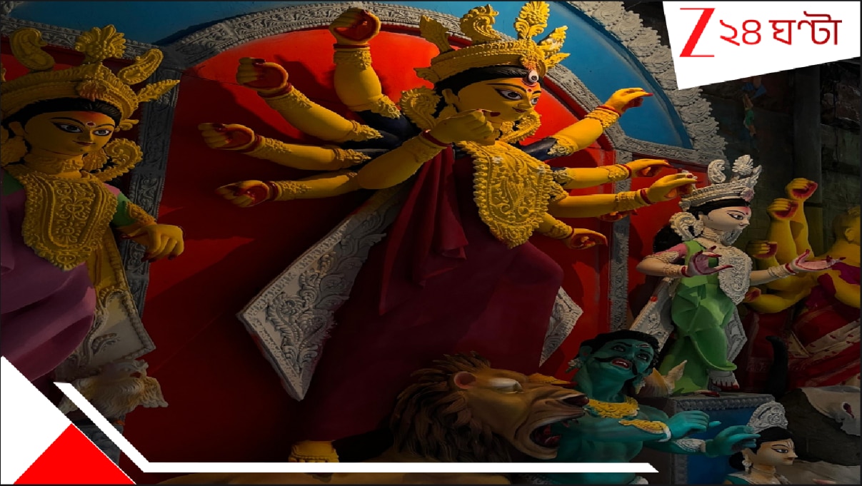 এবার থেকে কুমোরটুলিতে ঢুকলেই দিতে হবে টাকা! অতিষ্ঠ মৃৎশিল্পীরা ঝোলালেন রেটচার্ট!। rate chart hung in siliguri kumartuli to prevent unwanted people