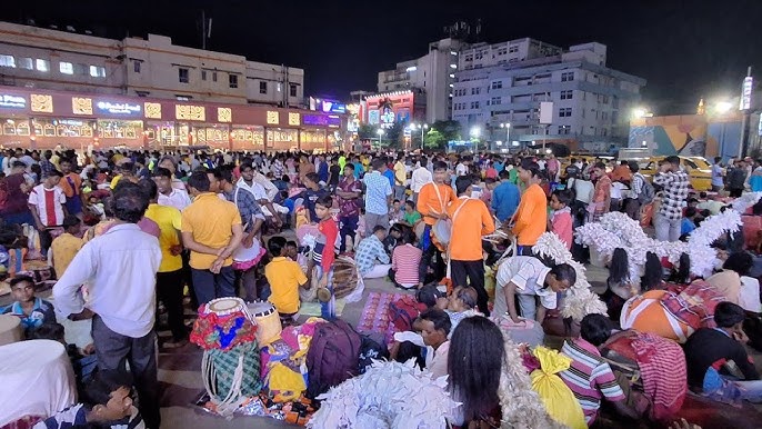 Special arrangements at Sealdaha Station for Durga Puja