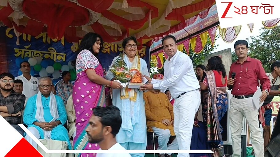 Durga Puja 2025: পুজোয় মাতলেন ব্লক সভাপতি লালন! জনসংযোগ, সম্প্রীতির বার্তায় বদলাচ্ছে সমীকরণও...