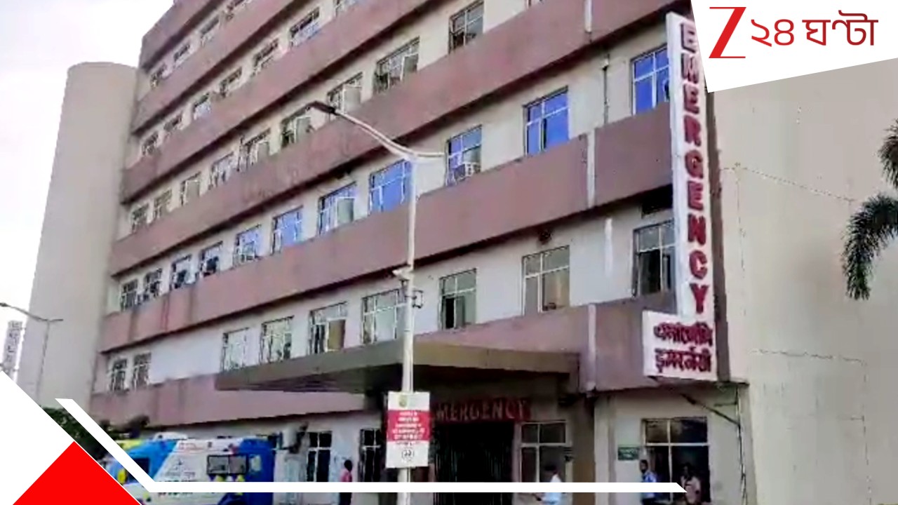 ডাক্তারি পড়ুয়াকে গণধর্ষণ! দুর্গাপুরে রাস্তা থেকে টেনে হিঁচড়ে নিয়ে যায়… তারপর হাসপাতালের পিছনেই…| Medical student dragged gangraped on hospital premises in durgapur