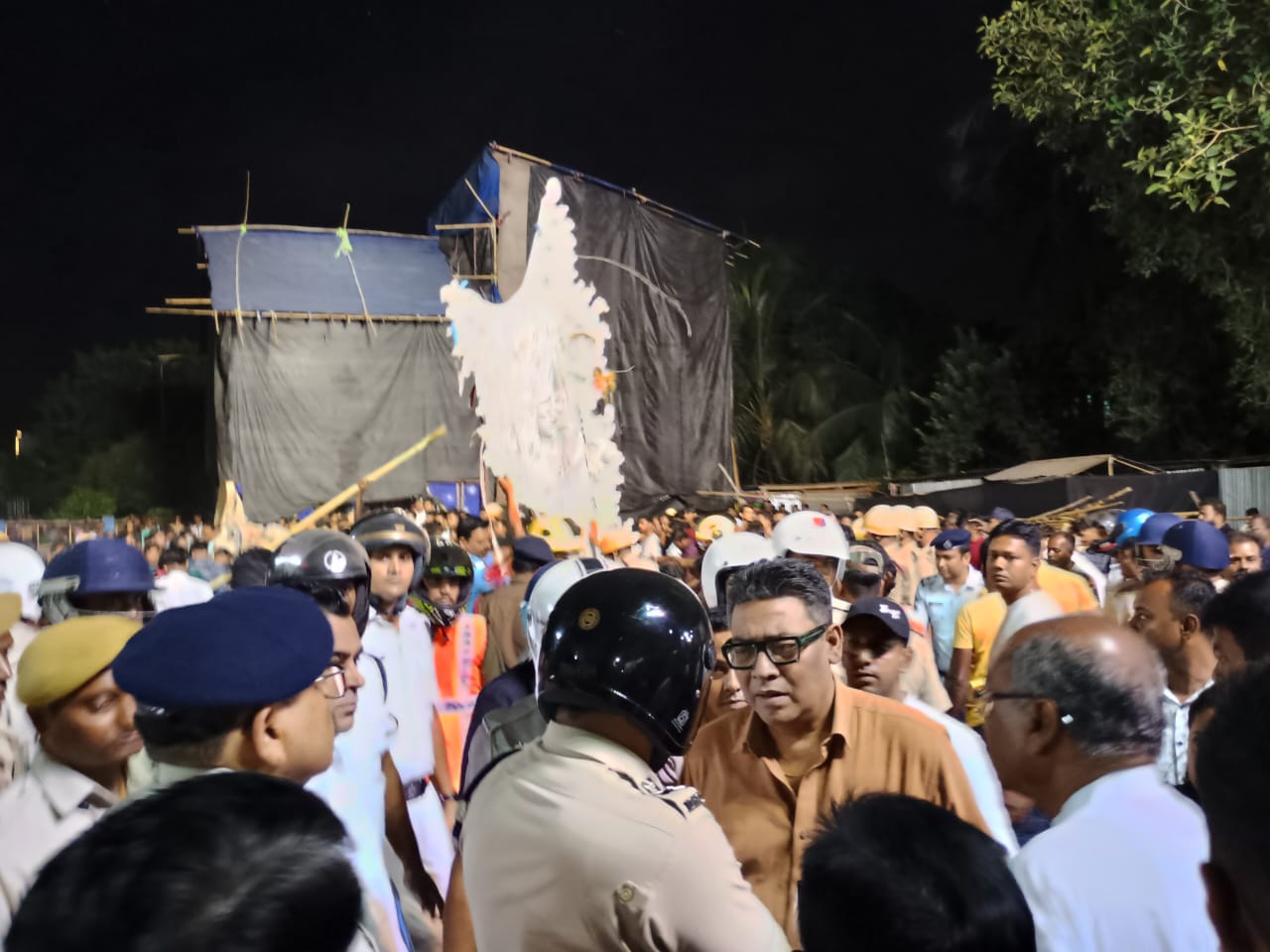 চন্দননগরে অঘটন!