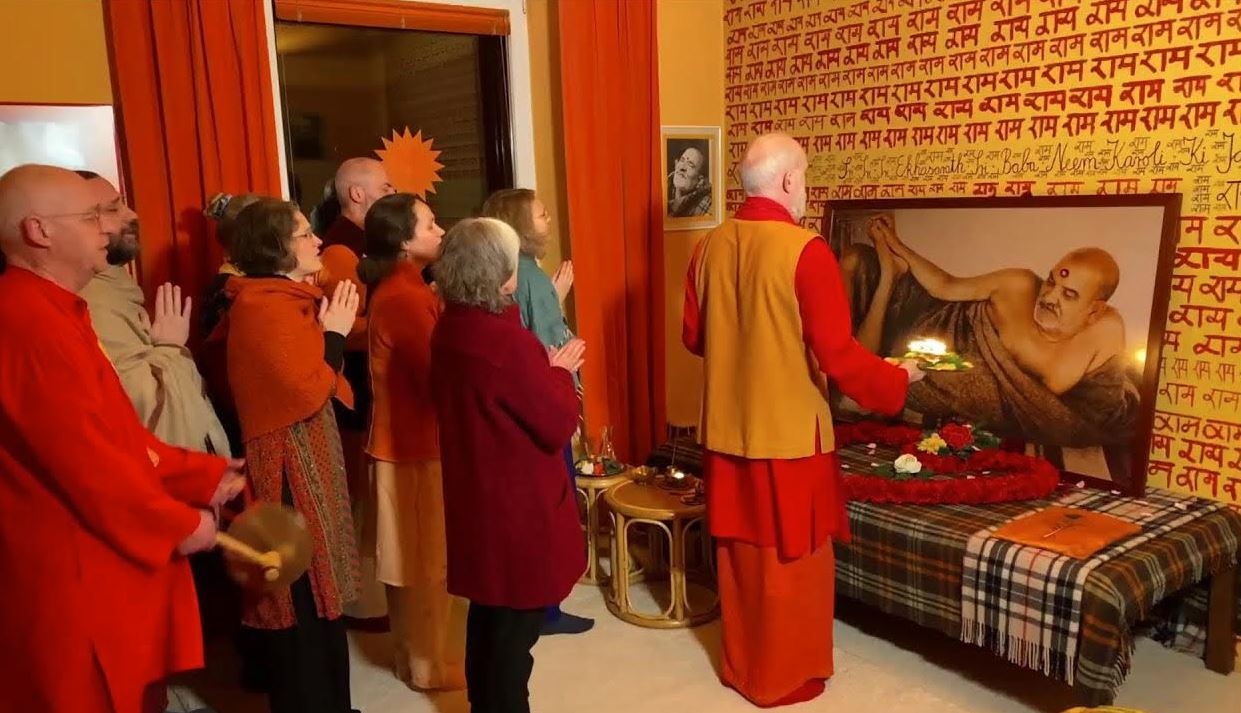 নিম করোলি বাবা