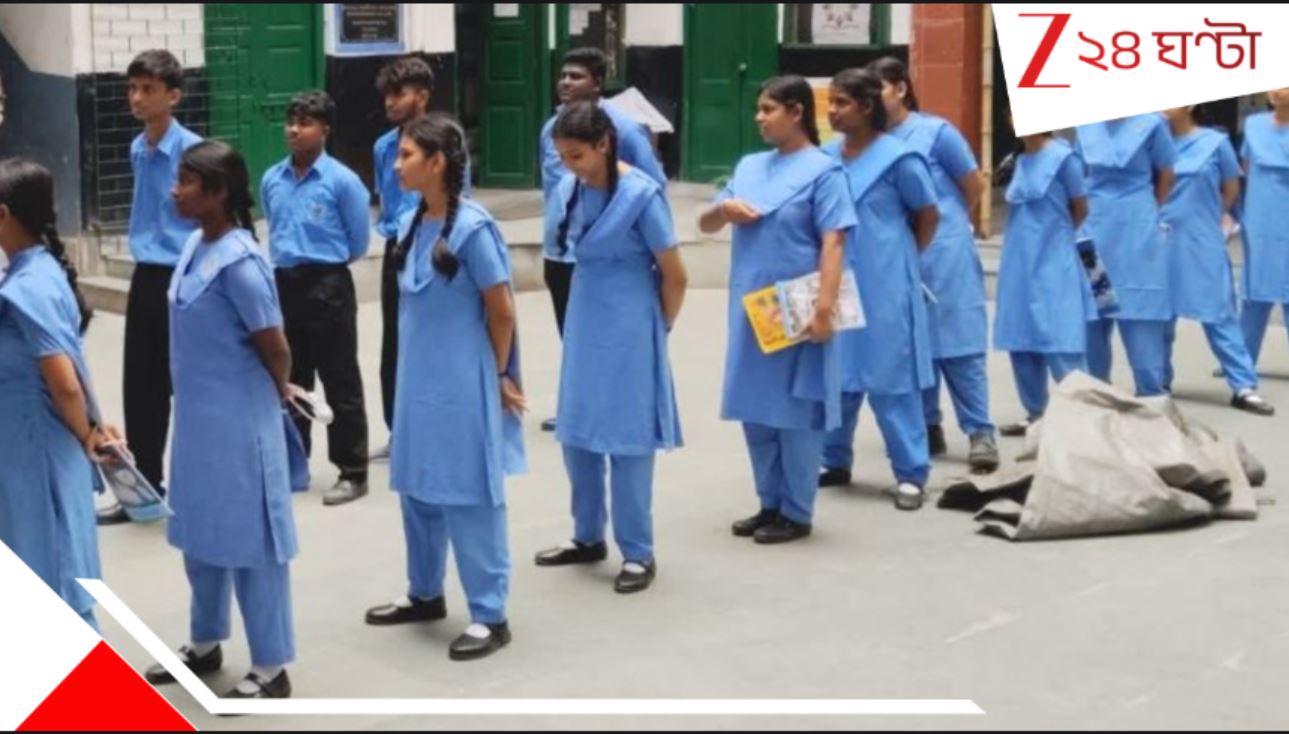 এবার থেকে রাজ্যের সমস্ত স্কুলে রোজ গাইতে হবে ‘বাংলার মাটি, বাংলার জল’! নির্দেশিকা জারি পর্ষদের…t is made mandatory sing a Rabindranta Tagore sing in govt and govt aided schools across the West Bengal