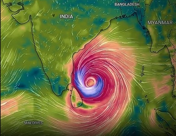 ধেয়ে আসছে ভয়ংকর 'সেনিয়ার'! Cyclone Senyar Live Tracker