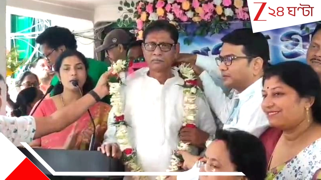 পনেরো বছর পর! প্রাক্তনের ফোন পেয়ে কান্না ধরে রাখতে পারলেন না ‘বর্তমান’| Newly appionted Chairman of Banshberia Municipality become emotional after taking oath