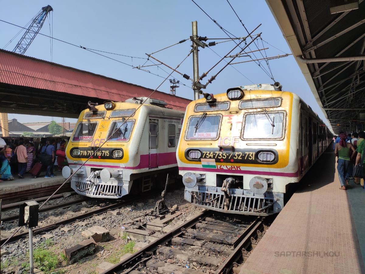 বাতিল লোকাল
