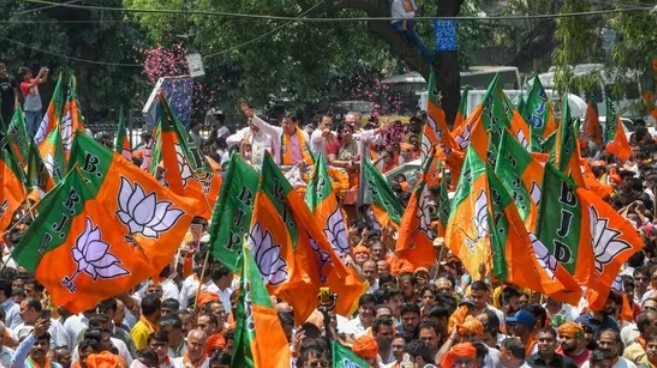 'বিজেপি-কংগ্রেস জোটে' নাটকীয় মোড়!