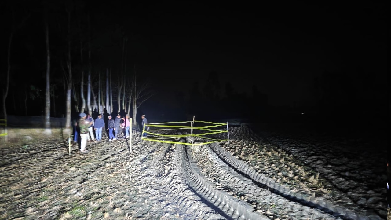 মৃতদেহের গলায়-কাঁধে ক্ষত