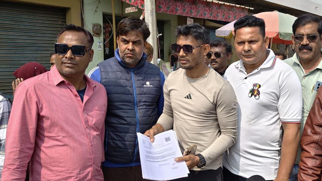 পাণ্ডুয়ায় শুনানি