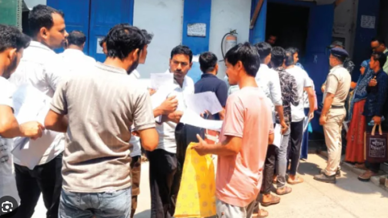 SIR ক্ষোভে নেতাদের 'নো-এন্ট্রি'
