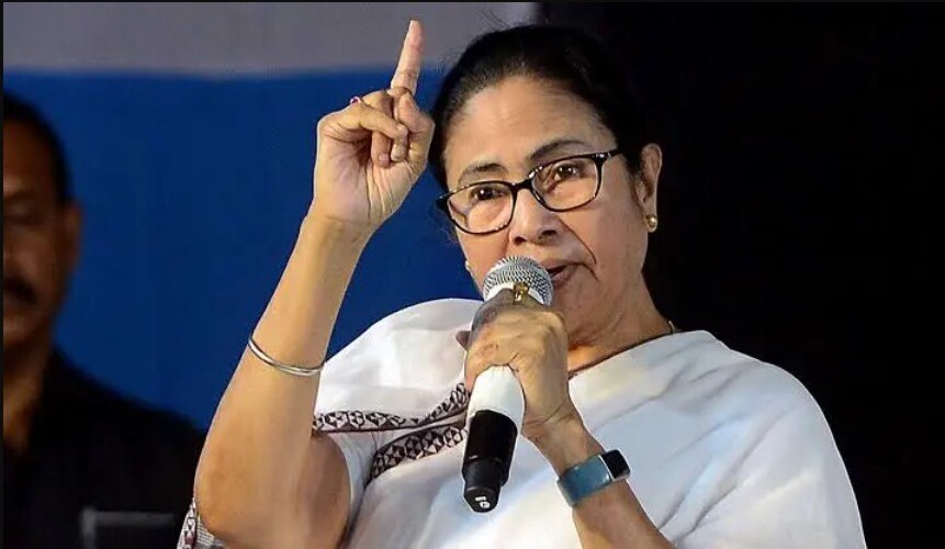 এখনও 'মুখ্যমন্ত্রী' মমতা!