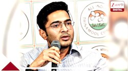 ক্ষুব্ধ মমতা অভিষেকের ডানা ছাঁটার পরই সাংসদের দিল্লিযাত্রা,সোশ্যাল মিডিয়ায় বড়বার্তা