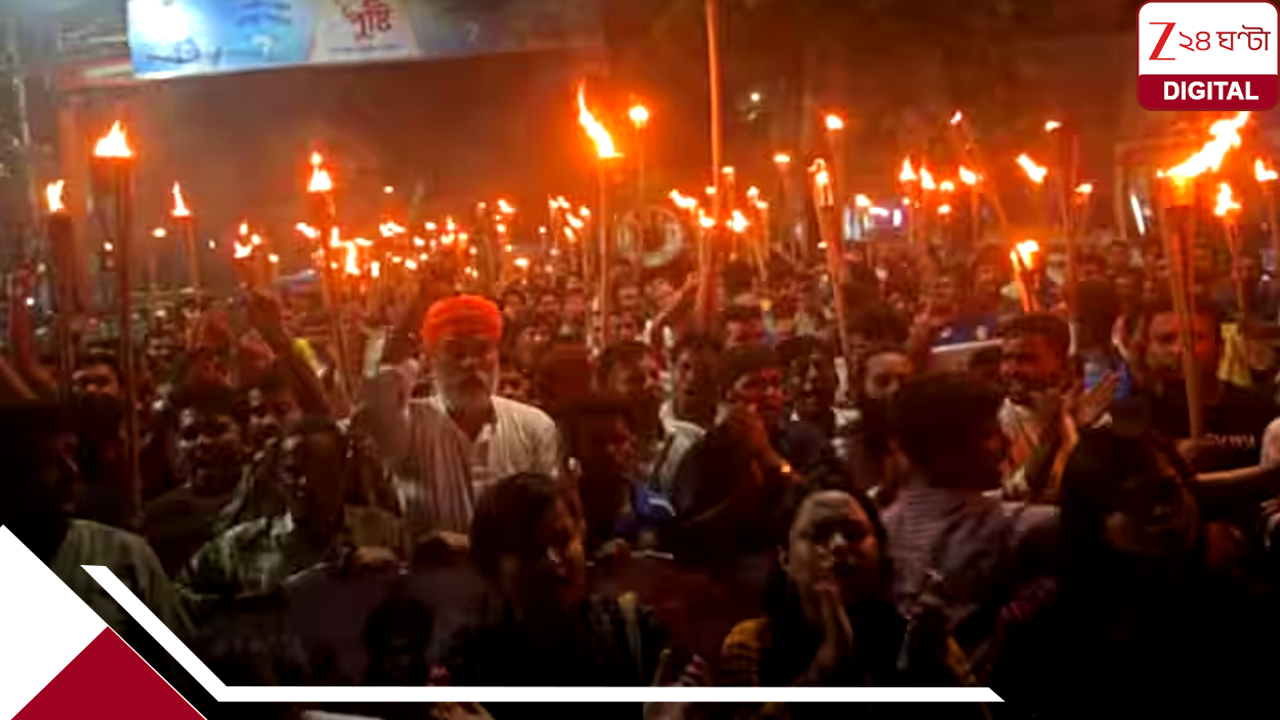Hindu protest: ‘জয় শ্রীরাম’ স্লোগানে উত্তাল ঢাকা, হাজার হাজার হিন্দুর বিক্ষোভে উত্তপ্ত বাংলাদেশ Hindu protest: ‘জয় শ্রীরাম’ স্লোগানে উত্তাল ঢাকা, হাজার হাজার হিন্দুর বিক্ষোভে উত্তপ্ত বাংলাদেশ