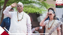 বন্দে মাতরম গান মাঝপথে থামিয়ে দিতে বলেছিলেন! সোনিয়ার বিরুদ্ধে থানায় অভিযোগ বিজেপির