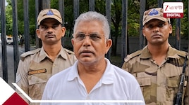 'কমিউনিস্টরাই আরশোলা-ছারপোকা তৈরি করে দুনিয়ায় উৎপাত চালায়'! চরম কটাক্ষ দিলীপের