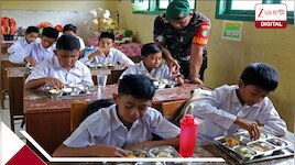 স্কুলের খাবার খেয়ে শিক্ষক ও পড়ুয়া মিলে অসুস্থ ১৭০০! কীভাবে এই ভয়ংকর ফুড পয়জনিং?