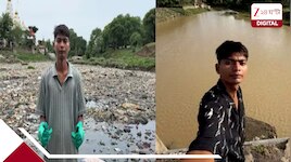 সাপের কামড়-সংক্রমণের ঝুঁকি সামলে একাহাতেই দূষিত নদী সংস্কার, চিনে নিন বিট্টুকে
