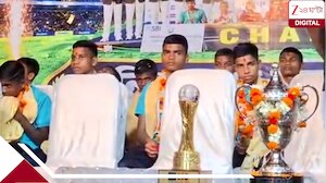 ২৫ বছরের খরা কাটিয়ে সুব্রত কাপে চ্যাম্পিয়ন বাংলা, মানিকপাড়া বিবেকানন্দ বিদ্যাপীঠের যোদ্ধাদের নিয়ে উচ্ছ্বাস ঝাড়গ্রামে