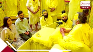 'প্রেমানন্দ মহারাজ ভণ্ড, ৫ কোটি টাকায় বিরাট-অনুষ্কাকে ভক্ত সাজিয়ে নিজেকে প্রোমোট করেছেন': ভয়ঙ্কর অভিযোগে তোলপাড় বৃন্দাবন