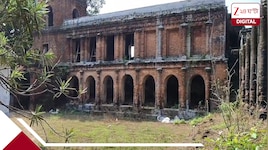 নদীস্রোতে ভেসে আসা নিমকাঠে তৈরি দ্বিভুজা দুর্গা! মল্ল রাজা ও চৌধুরীযোগের পুজো গড়াল 