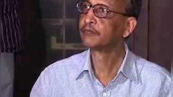 শাসকের চাপে পিছু হটলেন নির্বাচন কমিশনার