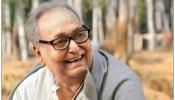 Soumitra Chatterjee: &#039;সৌমিত্র কাকু&#039;র জন্মদিনে আবেগঘন বার্তা প্রসেনজিতের, কিংবদন্তির স্মরণে ঋতুপর্ণা সহ একাধিক তারকা