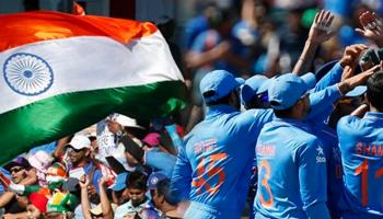 বর্তমানে আস্থা প্রাক্তনের, রবি ও সানির মন জয় করেছে ধোনি  