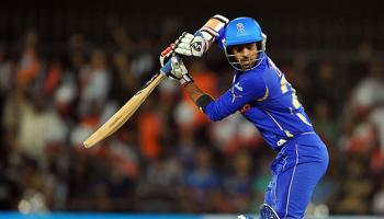 চিনে নিন আজই ভারতীয় দলে সুযোগ পাওয়া ফয়াজ ফজলকে