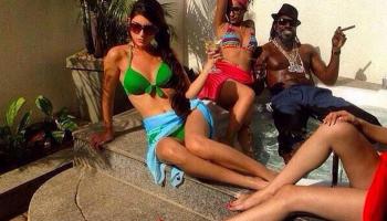 ক্রিস গেইলের বাড়ির খবর জানেন নাকি?