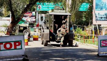ফের উত্তপ্ত উপত্যকা, উত্তর কাশ্মীরের হান্ডওয়ারায় পুলিস চেক পোস্ট লক্ষ্য করে গুলি জঙ্গিদের