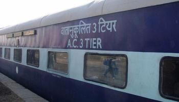 দুরপাল্লার ট্রেনে বাড়তে চলেছে এসি থ্রি টিয়ার কোচের সংখ্যা