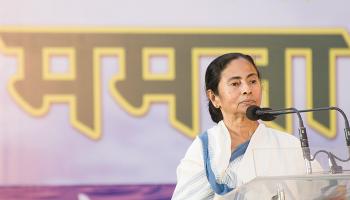 পাহাড়ের শান্তি ফেরাতে 'কথা বলতে রাজি' মমতা 