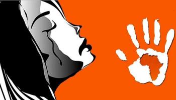 "আমাদের বলা হয় দেবী, কিন্তু আমরা থাকি দেব ব্যবসায়ীর মতো"