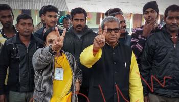 সবং উপনির্বাচনে সন্ত্রাসের অভিযোগ বিরোধীদের, দাওয়ায় বসেই গড় সামলালেন মানস