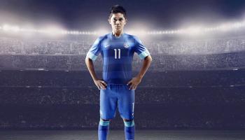 সেঞ্চুরি করার পথে সুনীল 