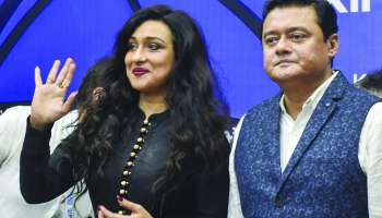 শাশ্বত চট্টোপাধ্যায়ের সঙ্গে 'ছুটি'তে চললেন ঋতুপর্ণা!
