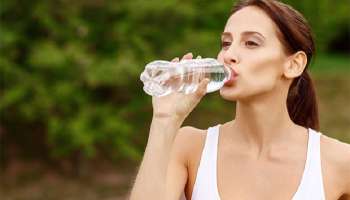 শরীর সুস্থ রাখতে সঠিক সময়ে সঠিক পরিমাণে জল খান