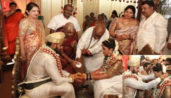 লকডাউনের মাঝেই প্রাক্তন মুখ্যমন্ত্রীর ছেলের বিয়ে, মাস্ক ছাড়াই হাজির আত্মীয়স্বজন