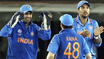 আমাকে নয়, রায়নাকে দলে চাইত ধোনি, বিস্ফোরক অভিযোগ যুবরাজের