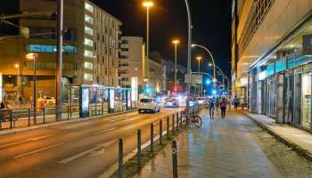 ঘরহারাদের জন্য দরজা খোলা বার্লিনের হোটেলে