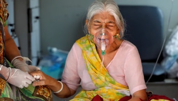 করোনার মাঝেই 'Black Fungus' এর চোখরাঙানি, রুখতে পাঁচ পরামর্শ কেন্দ্রের